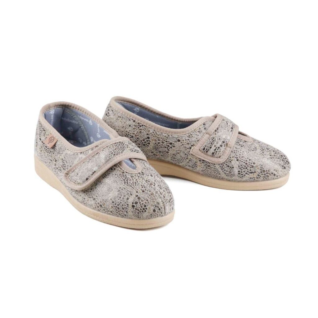Photo of Sue Ladies Extra-Wide Low Cut House Shoe